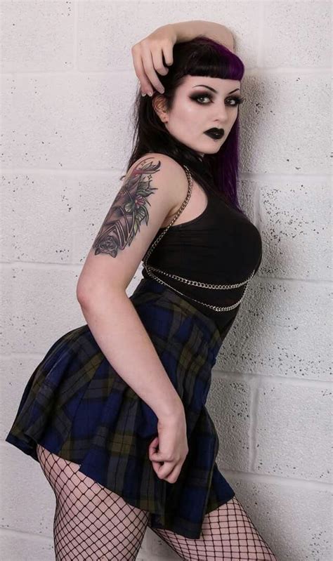 Thick Goth Girl Porn Videos 